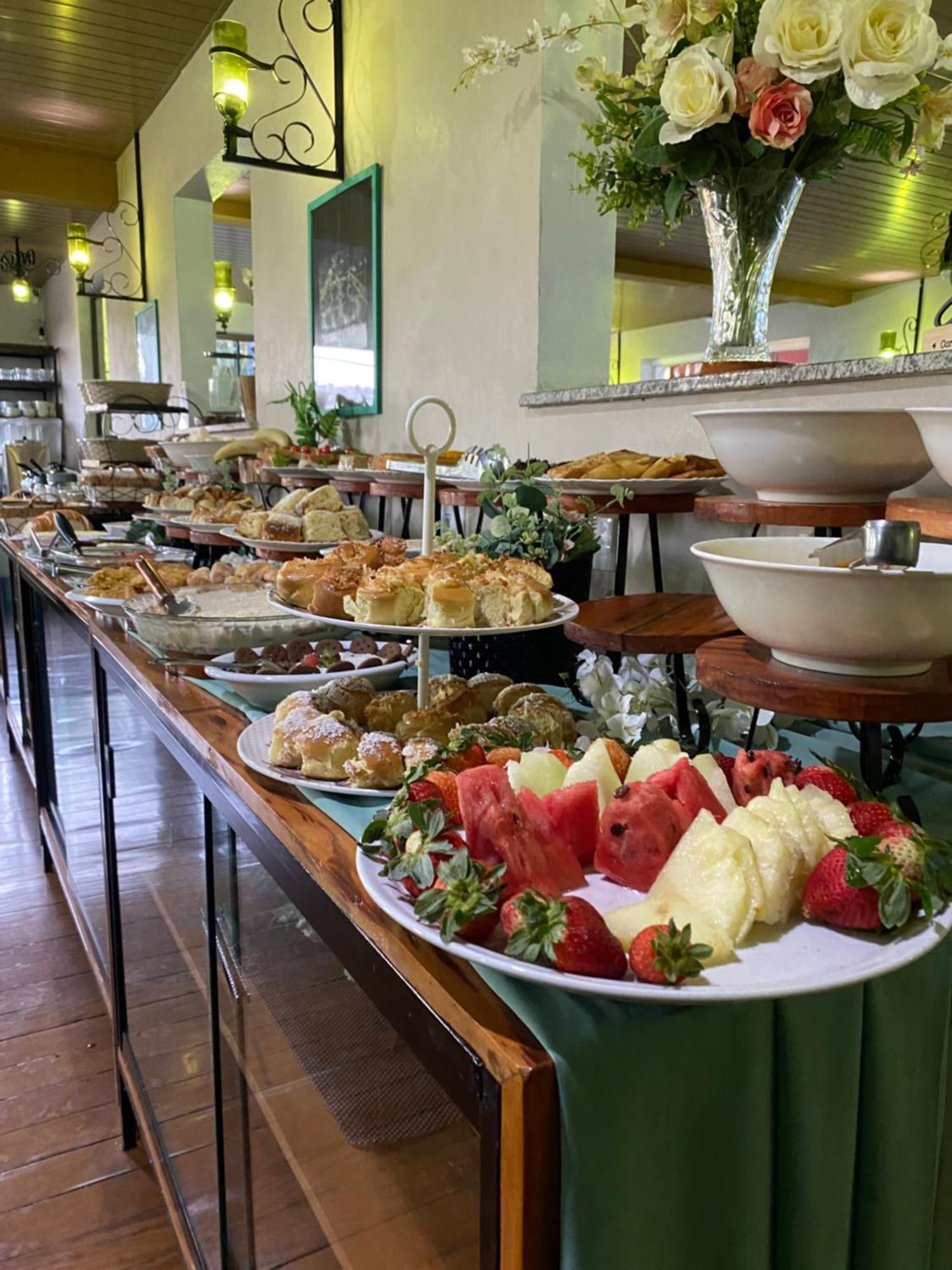 Queiroz Palace Hotel Siqueira Campos Bagian luar foto