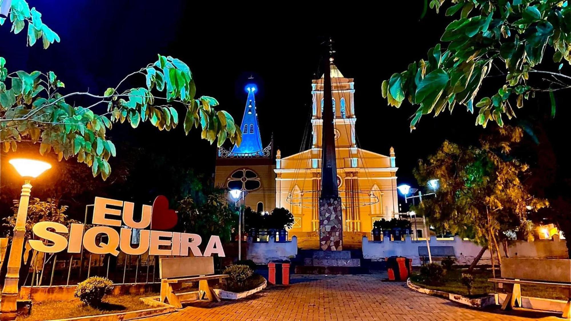 Queiroz Palace Hotel Siqueira Campos Bagian luar foto