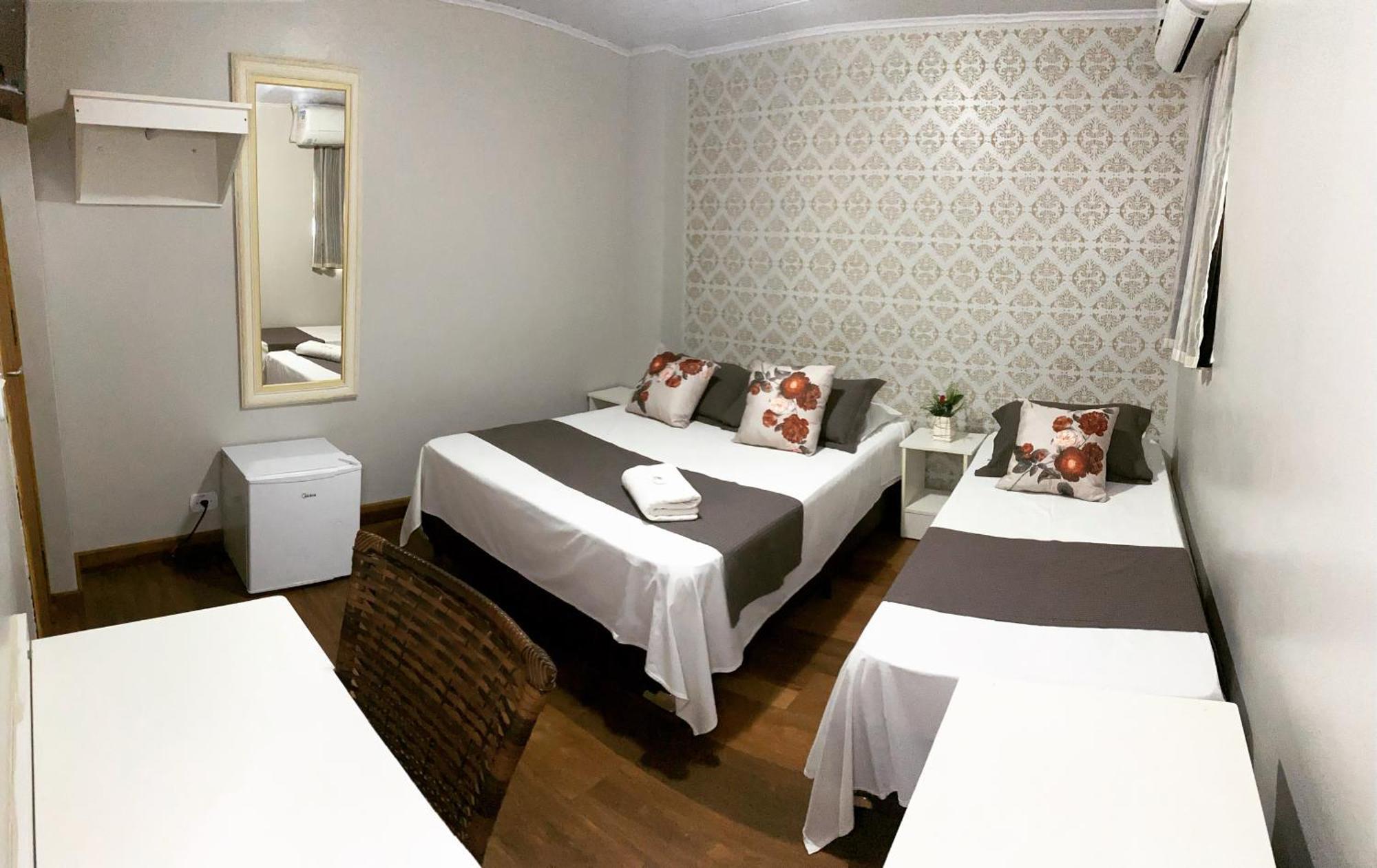Queiroz Palace Hotel Siqueira Campos Bagian luar foto